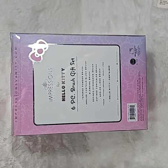 Impressions For Hello Kitty 6 Pc Brush Gift Set - Picture 7 of 11